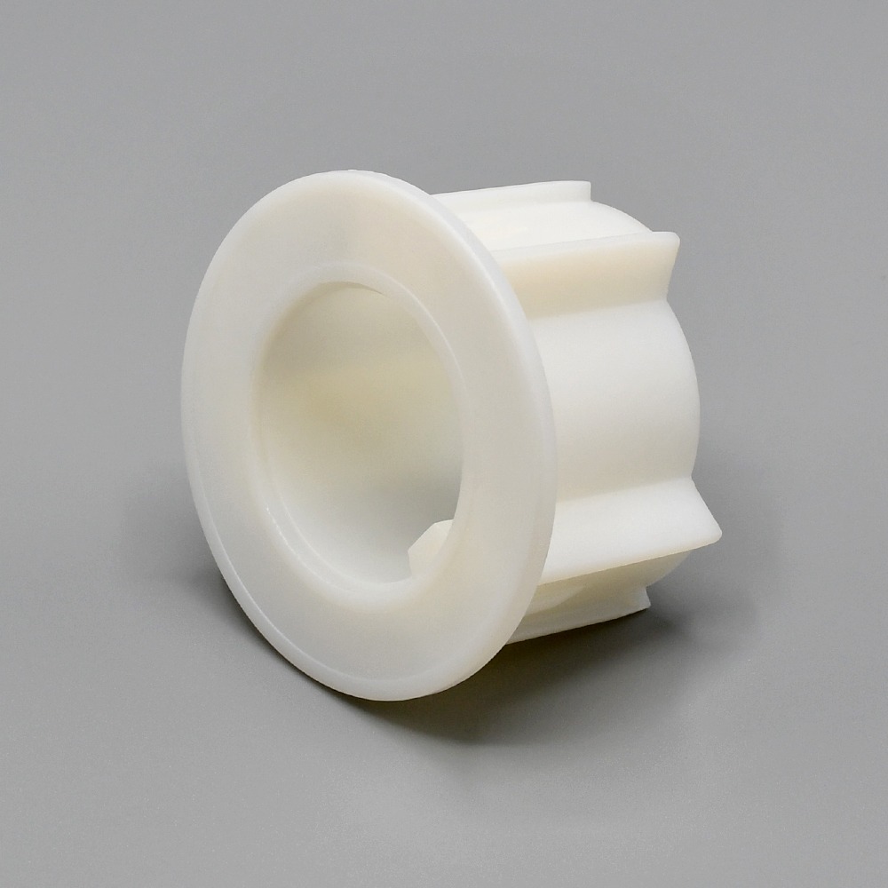 White Fabtex adapter for 2.5 inch roller shade tube