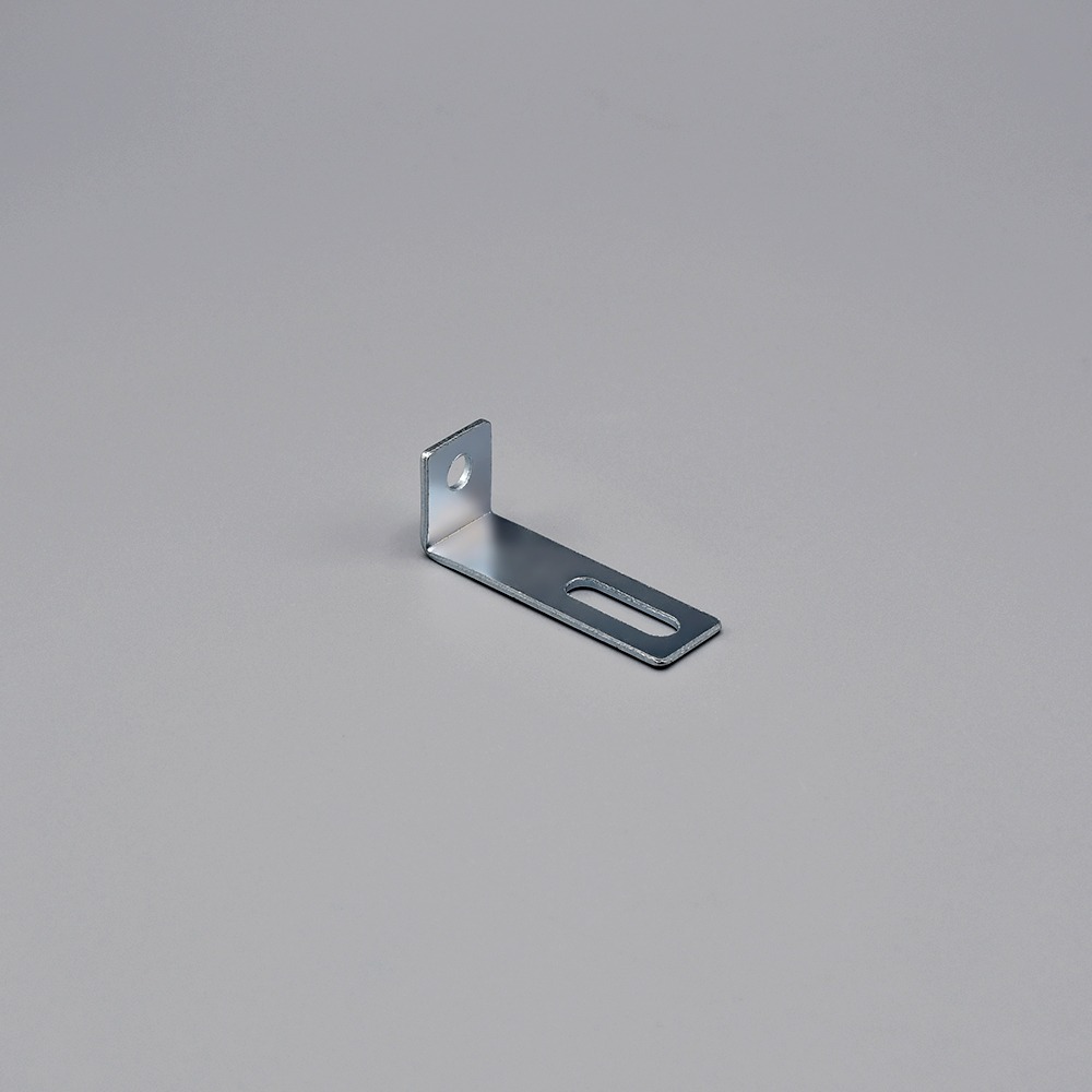 L-shaped Fabtex drapery return bracket